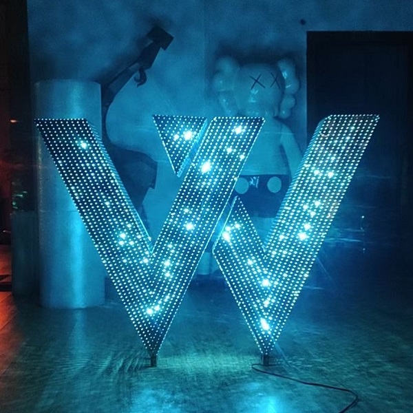 304 Stainless Steel Mirror Finish LED Letter Art Sculpture