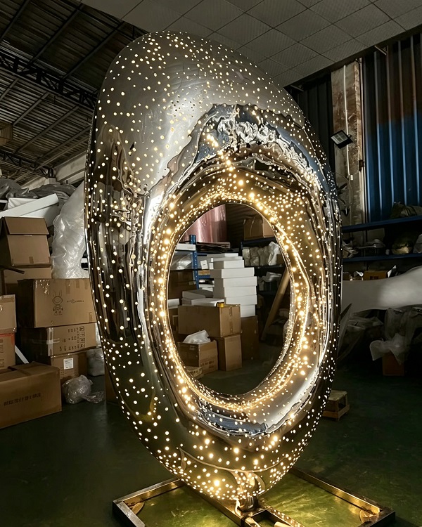 304 Stainless Steel Perforated LED Art Sculpture